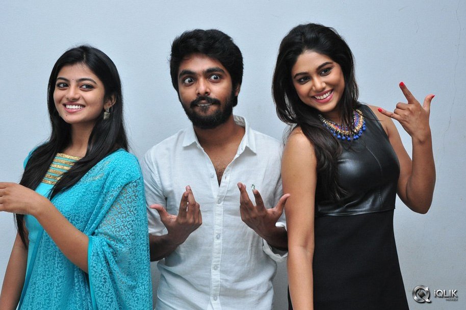 Trisha-Leda-Nayanathara-Movie-Trailer-Launch